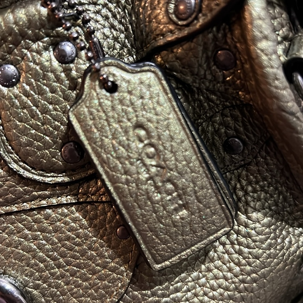 Coach metallic olive green pebble leather bag - Picture 7 of 10